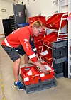 Postbud: Bård Sundberg har i 34 år vært postmann i Trondheim. Når byens postkontor legges ned, får det konsekvenser også for hans hverdag på jobb. – Vi har hatt base her, men vet bare at den blir flyttet til et foreløpig ukjent sted, sier han.
