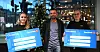 TO SØSTRE: Nestleder i EL og IT Forbundet, Morten Bildøy, flankert av søstrene Hanna (t.v.)  og Nora Elshøy, to av vinnerne i forbundets vervekonkurranse.