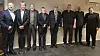 JUBILANTER: Fra venstre: Sigurd Sævareid (fagforeningen), Trond Løvstakken (forbundet), Atle Turøy, Heine Gulliksen, Per Aksel Haugland, Jarle Hatlevik, Tor Gunnar Lunde og Kjell Sverre Aasheim (fagforeningen).