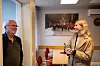 PARTIKAMERATER: Arne Olav Berg er stolt av at en sambygding har fått plass på Stortinget. Her er de i Arbeiderstuggu, partilagets møteplass på Løkken Verk.
