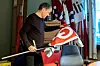 Øystein Fagerli jobber til vanlig som yrkesfaglærer hvor elevene blant annet lærer om batteriproduksjon.