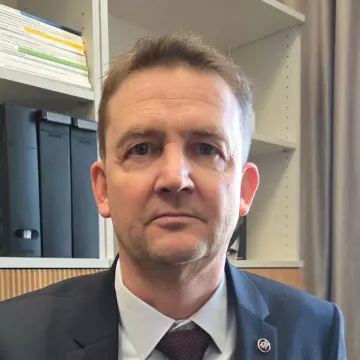Leder Fellesforbundet avd.16 MNTAF og 1. vara til Stortinget for Sør-Trøndelag Ap
