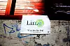 I HARDT VÆR: Lime-butikkene har skrudd ned skiltene. En plastpose var det eneste synlige sporet av kjeden HK-Nytt fant i en av de tidligere filialene. Nå saksøker et HK-medlem en av butikkene.