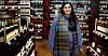 TIDENES GLADNYHET: Rozina Nazar, tillitsvalgt i Travel Retail Norway (TRN), jubler over nyheten fra statsminister Erna Solberg.