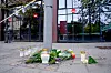 Det ble lagt ned blomster utenfor Nav-kontoret på Danmarks plass i Bergen etter drapet.