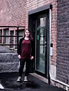 For å dekke alles behov, er det ansatt mange ulike profesjoner i rusteamet som også jobber i Kjeller'n. Sosionom Kathrine Fauske er mest utegående. De dagene hun er i Kjeller'n, blir hun ofte spurt om sosialfaglige spørsmål.