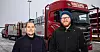 MED AVTALEN I BOKS: Lars Sandbakken og Per Christian Ensby er svært fornøyd med at transportplanleggerne har fått tariffavtale. Nå ser de frem til å kunne føre reelle forhandlinger på arbeidsplassen.