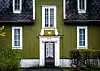 Husene i Åbøbyen var opprinnelig eid av smelteverket, men er nå blitt overtatt av private.
