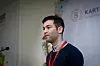 AUF-leder Mani Hussaini gledet forsamlingen på Gol med sitt nævær på Kartellkonferansens siste dag