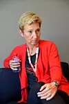 UROLIG: Peggy Hessen Følsvik, førstesekretær i LO, mener de ansattes vilkår i luftfarten har blitt betydelig forverret siden årtusenskiftet, og særlig de siste årene.