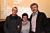 Lukasz Gorzinyk (fra venstre), moren Anna Gorzinyk og Geir Kvam fra Norsk Transportarbeiderforbund er med i den nye informasjonsfilmen rettet mot utenlandske sjåfører.