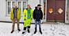 Tre av montørene som opplevde lønnstyveriet: Jonas Kaskelis, Christian Myhre og Thomas Eggen, utenfor Østre Innlandet tingrett i Elverum. Mandag 19. desember 2022. (Arkivfoto)