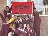 IDRETTSLEDER: Camilla Hermansen har vært på utveksling i Sør-Afrika gjennom Idrettens fredskorps. Her med unge idrettsledere som hun var lærer for ved German Village barneskole i Peddie, Eastern Cape.