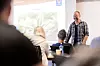 Håvard Berge underviser på landets eneste cannabis-studium ved Universitete i Agder.