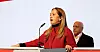 Arzu Çerkezoğlu på talerstolen på ETUC sin kongress i Berlin.