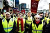 Streiken virker, trass i mange rapporter om streikebryteri. Det er budskapet fra Kine Asper (med rødt skjerf), forbundssekretær i Fellesforbundet.
