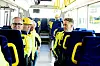 BUSSES RUNDT: Herøya Industripark er et stort område, og delegasjonen blir busset rundt med guide.