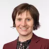 Senterpartiets helsepolitiske talsperson Kjersti Toppe vil ikke love stor reform før et valg.