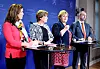 Regjeringen legger fram sin strategi mot arbeidslivkriminalitet. Fra venstre Kristin Skogen Lund NHO, LO-leder Gerd Kristiansen, statsminister Erna Solberg og arbeidsminister Robert Eriksson.