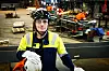 Håvard Mikal Vedøy tok fagbrevet som sveiser i mai, og hadde sin første arbeidsdag som fast ansatt sveiser denne dagen. Han jobber mest inne på Plateverksted 3, som her hvor det slipes og sveises bak ham.