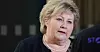 Statsminister Erna Solberg (H) mener norsk oljeproduksjon i Arktis vanskelig kan sammenlignes med Alaska.