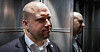 – Man kommer opp i situasjoner der man blir satt på prøve. Det er viktig å forholde seg rolig når andre begynner å stresse, sier Magnus Devik Borge om jobben.