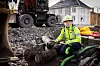 Denne delen av Tønsberg har tidligere ­ligget ved vannet. Derfor finner Linda Åsheim og de andre NIKUT-arkeologene mange tømmerstokker som har vært brukt i laftekasser, altså fundament til brygger.