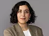 Klasserommene skal få arbeidsro og ikke forstyrres av mobiler og sosiale medier, sier utdanningsminister Simona Mohamsson.