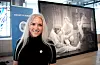 Forbundsleder Lill Sverresdatter Larsen er både imponert og stolt over maleriet.