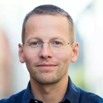 Leder for Tankesmien Agenda og spaltist i Dagsavisen.