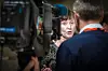 PROVOSERT: NTL-nestleder Anita Solhaug mener Raymond Johansen (Ap) stiller spørsmålstegn ved arbeidstidsbestemmelsene.