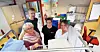 Renholdsoperatør Heidi Granberg, leder av YST Gran, Henning Borgli, hovedtillitsvalgt Marthe Hvalstad Molden og renholdsoperatør Åse Lauritzen Egge forklarer om barrierevaskeri.