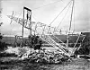 REISES OPP: I Hakavik i Asker ble denne høyspentmasten med 60 kV ledning reist i 1921.