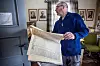 LANG FARTSTID: Jan Erik Øvergård startet sin lange mediekarriere som ung journalist i Fjeld-Ljom. Nå er han flyttet tilbake til Røros og bidrar til å holde Pressemuseet levende.