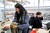 TID TIL TILLITSVALGTARBEID: Klubbleder Rozina Nazar har to dager i uka til tillitsvalgtarbeid, mens nestleder Nina Binderø har én. Klubbkontoret deler de med to andre fagforeninger.
