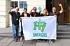 Roar Langaard (i midten) har hele ITF i ryggen. Her står han sammen med (fra venstre) Peter Lahay (ITFs havnearbeiderseksjon), Jacqueline Smith (maritim koordinator i ITF), Courtney Pecquex (ITFs havnearbeiderseksjon) og Enrico Tortolano (ITFs havnearbeiderseksjon).