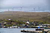 De ti vindmøllene produserer nok strøm til å dekke behovet til mer enn 5000 eneboliger. I Måsøy kommune bor det omtrent 1.100 mennesker.
