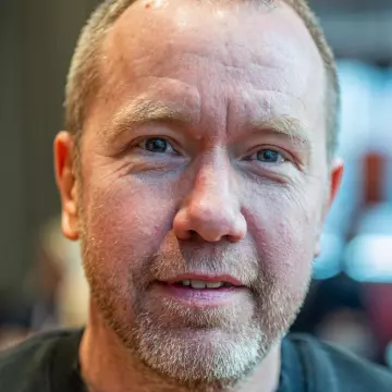 Forfatter og seksjonsleder i LO
