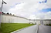 –20 MILL: Halden fengsel planlegger å kutte alt merforbruk innen 2024, beregnet til  20 millioner kroner, med konsekvenser for bemanningsgraden.
