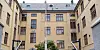 VERDIAR: Dei to bygardane i Bergen sentrum er verdsett til over 250 millioner kroner. Dei blei bygd på starten av 1900-talet for å gje arbeidarar rimeleg tak over hovudet.