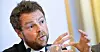 ENDELIG:  Næringsminister Torbjørn Røe  Isaksen vil med  en lov om god handelsskikk blant annet  redusere konfliktnivået i daglig- varebransjen.