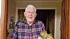 50-årsjubilant: Gustav Lædre Bergverk har hatt hjemmebesøk av distriktssekretær Oie Jarl Madland, og fikk diplom og blomster for 50 års medlemskap.