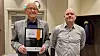 50-årsjubilant: Willy Tveit fra veg fikk overrakt diplom for 50 års medlemskap av organisasjonsleder Jonny Olafsen.