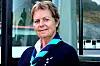 LANG FARTSTID: Sjåføryrket har blitt tøffere, men Turid Rosseland gleder seg fortsatt til å gå på jobb. Hun fyller straks 63, og tar ett år om gangen. – Jeg har gode kolleger og respekt for arbeidsplassen, sier hun.