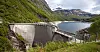 Zakariasdammen i Fjord kommune demmer opp Zakariasvatnet. Dette er hovedmagasinet til Tafjord Kraft, og i sommer har de blitt nødt til å slippe ut vann etter mye regnvær og mye produksjon på strømnettet i området. (Arkivfoto)