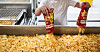 Barer og butikker går ikke tom for chips og annen snacks under fotball-VM.