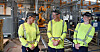 TILBAKE: Produksjonen av krystaller til solcellepaneler er på nytt i gang i Rec Solars lokaler på Herøya. Det gjør at de tre prosessoperatørene Celine Nyhus (f.v.), Vidar Hockman og Cecilie Magnussen kan smile for arbeid.