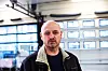 VENTER: Nå venter ambulansearbeiderne på at departementet skal sikre dem samme yrkesskadedekning som politiet har og som fengselsbetjenter snart skal få. – Det kan ikke være så fryktelig vanskelig å finne en tilsvarende løsning innen helse, mener hovedtillitsvalgt Morten Marthinsen.