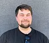 Jonathan Libakken er bergsprenger av yrke og hovedtillitsvalgt i anleggsbedriften Eiffage.