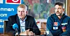 HK-HJELP: Hoppsjef Clas Brede Bråthen (til høre) får hjelp av Handel og Kontor når han nå går til sak mot arbeidsgiveren sin. Til venstre i bildet Erik Røste, president i Norges Skiforbund